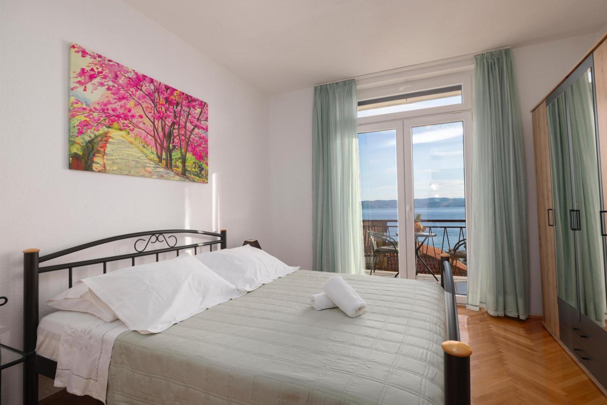 Apartments Niki Brela Eksteriør bilde